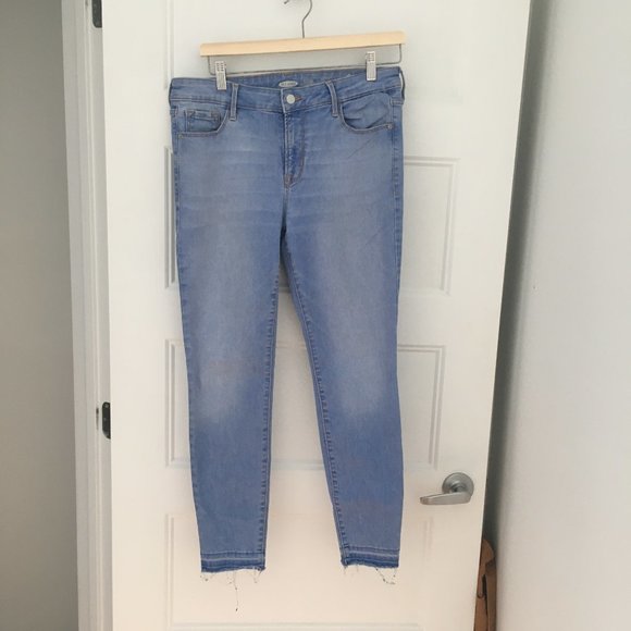 Old Navy Skinny Jeans - Picture 1 of 4